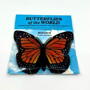 SET OF 6 New adhesive Monarch Butterflies to use and post on any surface